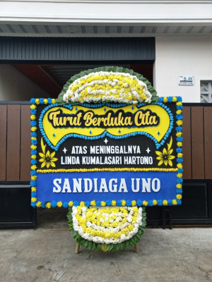 Papan Bunga Duka di Rongkop