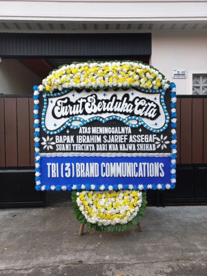 Papan Bunga Duka di Rongkop